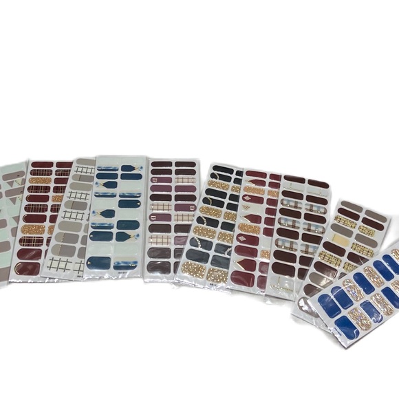 Nail Stickers Assorted Designs 10 Pieces - Picture 2 of 7